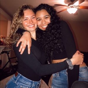 Meet your Posher, Allivia